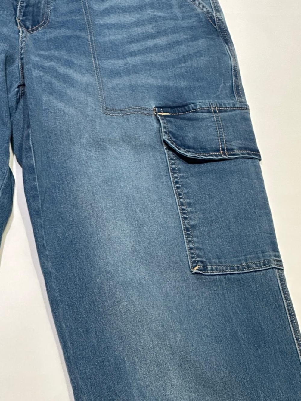🔥 TRUE RELIGION Cargo Jeans Women’s Size 27 NWT 🔥 Medium Tide Wash | Style 600 - Picture 7 of 16